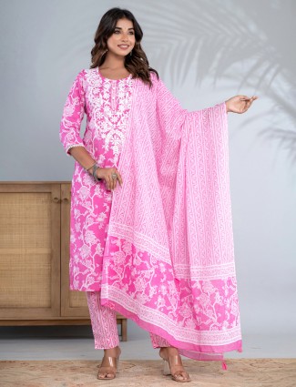 Stunning dark pink cotton printed kurti set