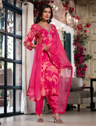 Fabulous magenta cotton kurti set with matching dupatta