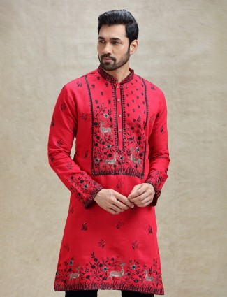 Maroon elegant embroideried kurta pajama set