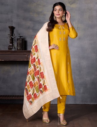 Stylish off white silk printed kurti with collar and half sleeves