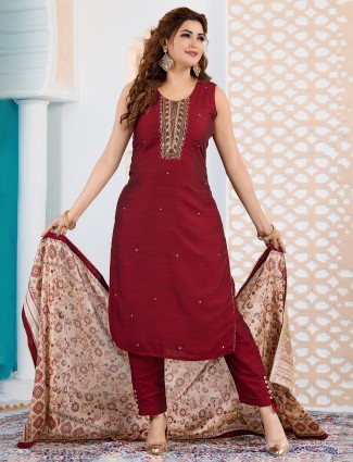 Maroon straight cut salwar suit for festive season