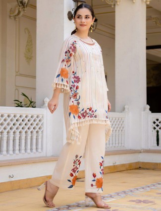 Stunning off-white co-ord set in cotton silk