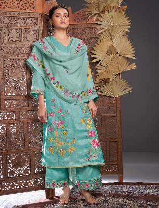 Light blue palazzo suit in silk for women