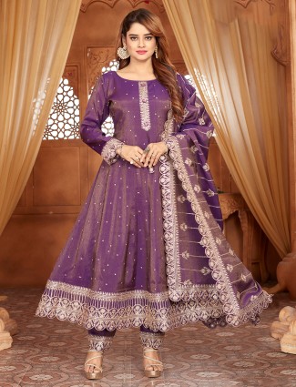 Pastel purple silk pakistani suit for occasions