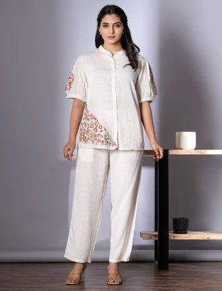 Off-white co-ord set in cotton