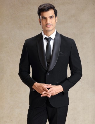 Sleek black polyester coat suit for receptions