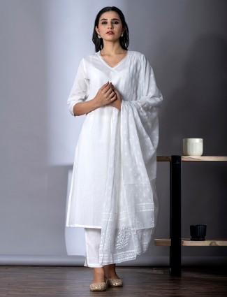White cotton kurti set with quarter sleeves for women