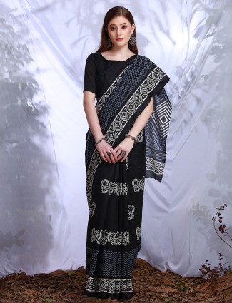 Graceful purple cozi silk saree with artistic prints and thread embroidery