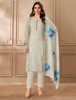 Off white cotton suit featuring delicate motifs