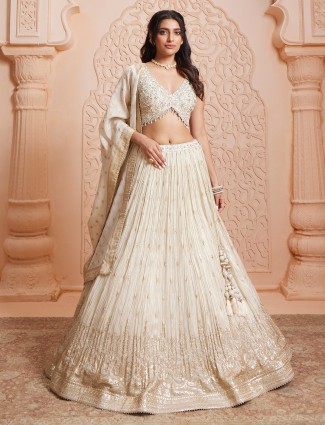 Off white lehenga choli with dupatta for women