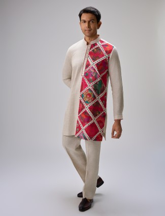 Off white kurta with pajama ensemble