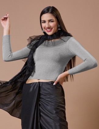 Grey woolen blouse with minimal winter charm