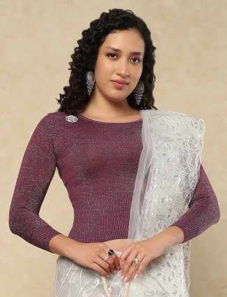 Wine woolen blouse with romantic poise
