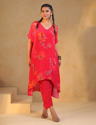 Red festive V-neck silk kurti set for women