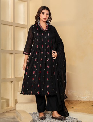Black taffeta zari thread boat neck ready blouse